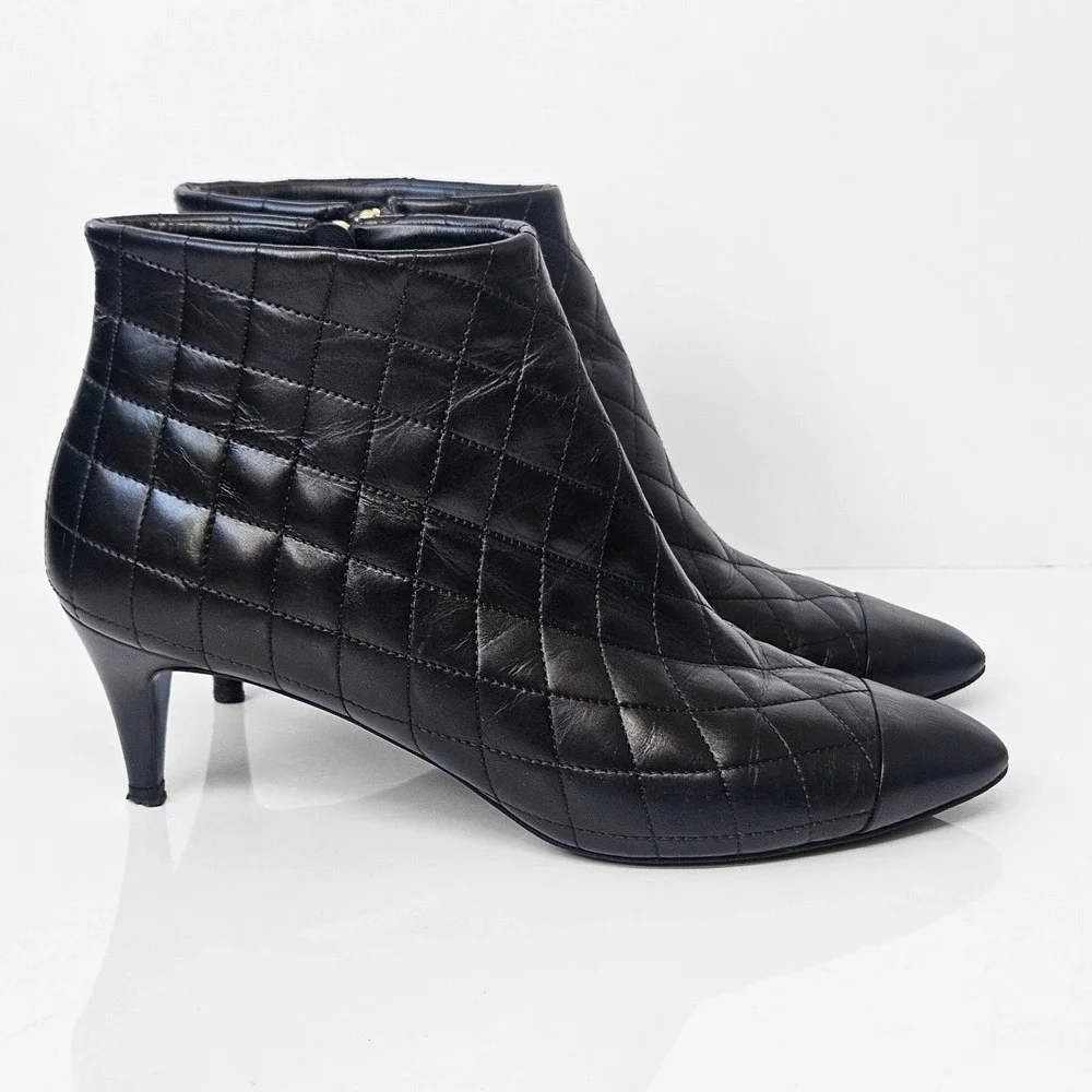 Chanel Black Quilted Leather Cap‎ Toe Ankle Boots Size 38.5 EU Fall Boots